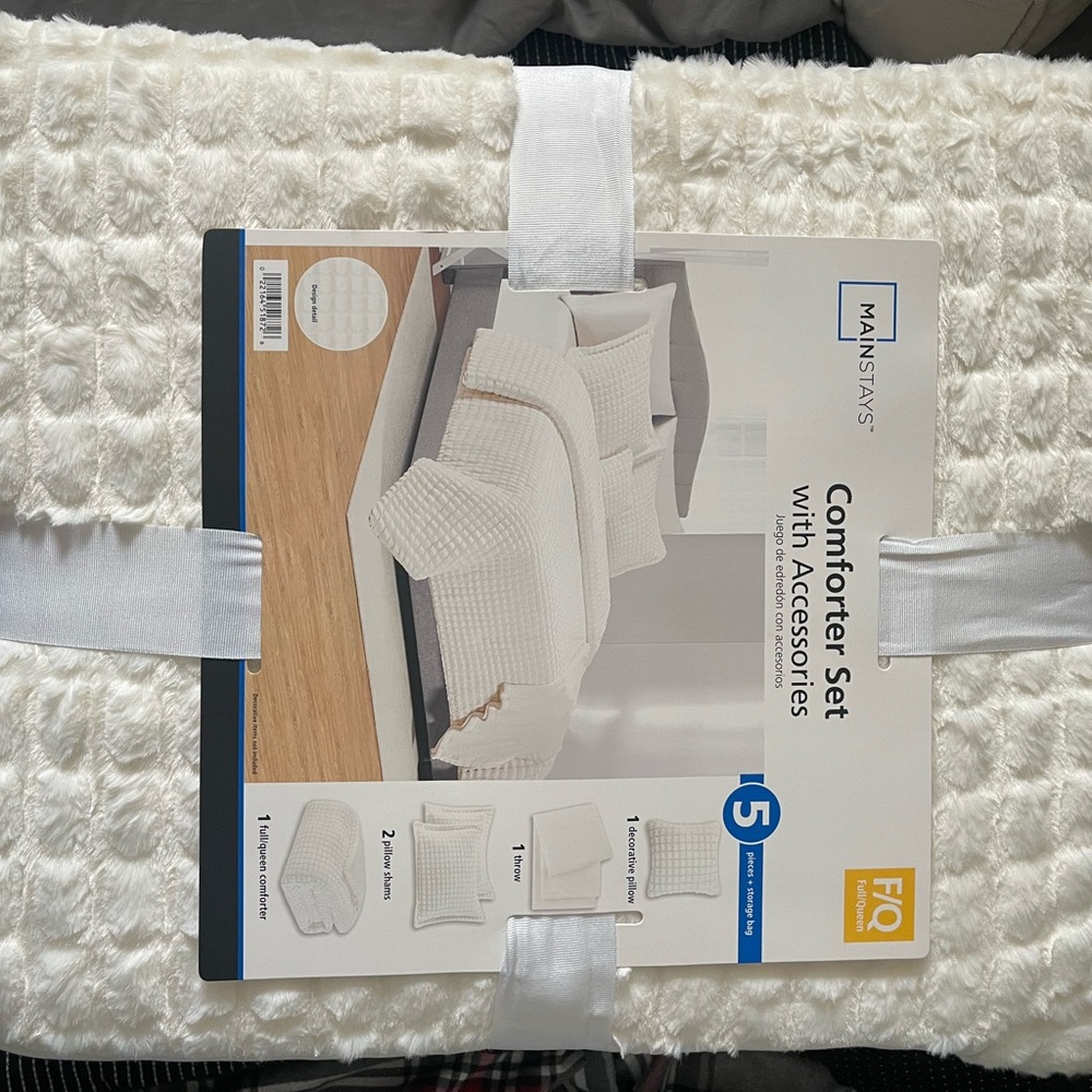 Mainstays White Comforter Set with Accessories
